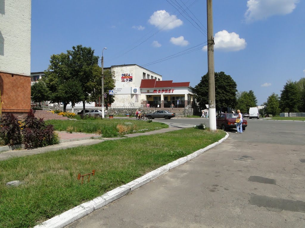 Площадь 1