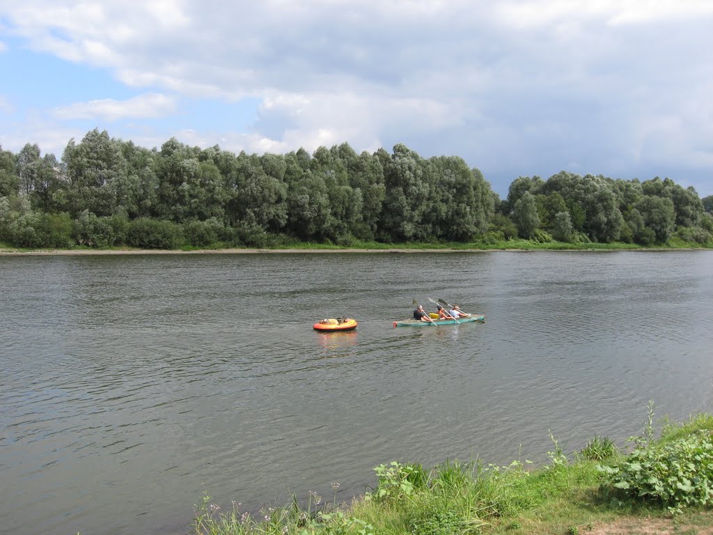Байдарка на Десне (городской пляж Н.-Северский)