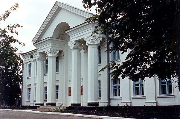 Адміністрацыйны будынак. Administration building