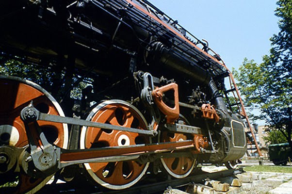 Помнік "Паравоз". Monument "Steam locomotive"