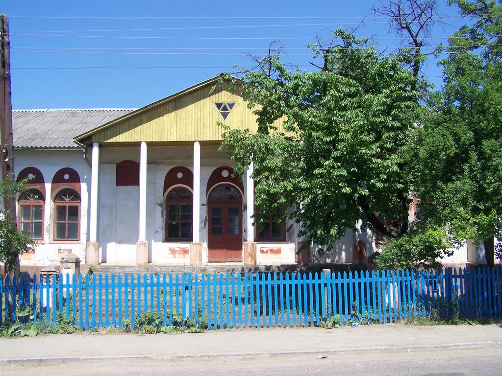 Wiznitz Rabbi Old Synagogue