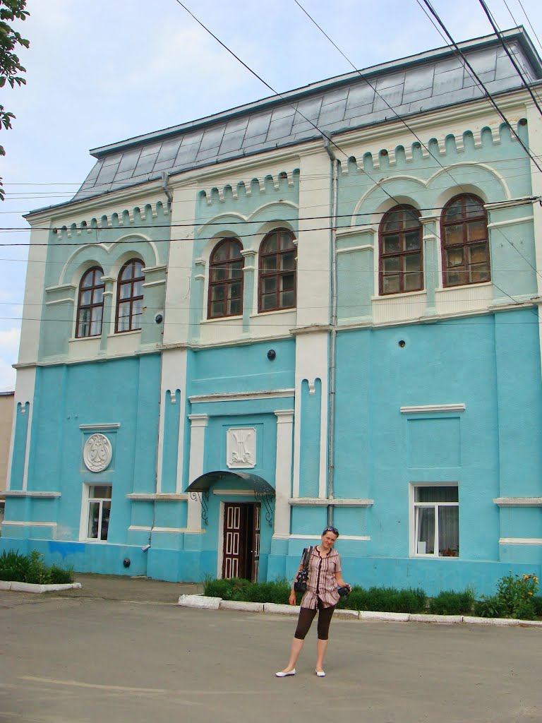 Главная синагога в Вижнице. 1826 г. Ныне - дом культуры.