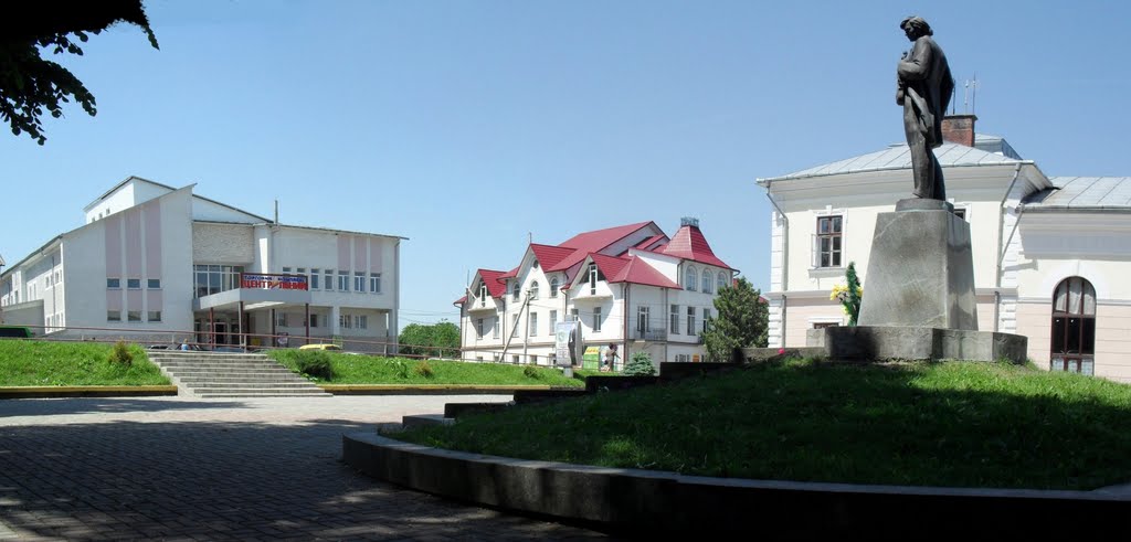 Пам`ятник Володимиру Івасюку