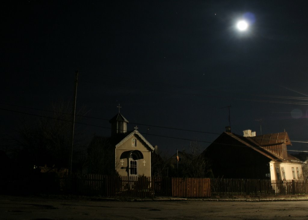 капличка по вулиці Карюкіна