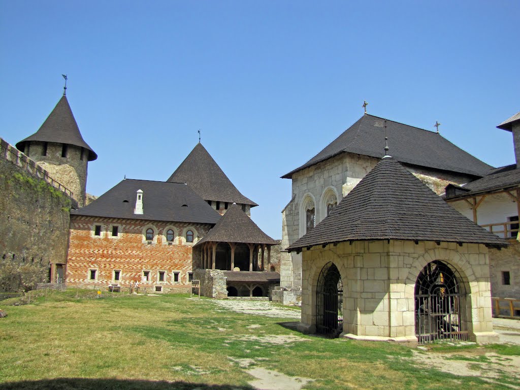 Khotyn. House of castles governor.  /Хотин. Домик коменданта крепости.