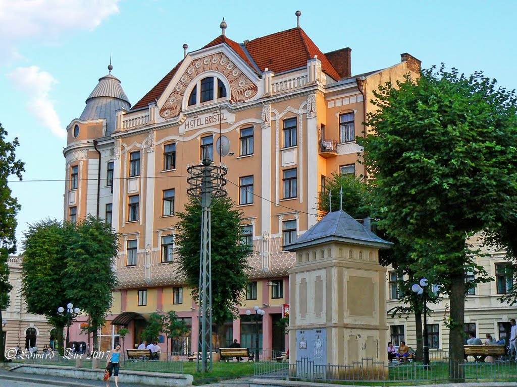 Former hotel "Bristol" (1904)