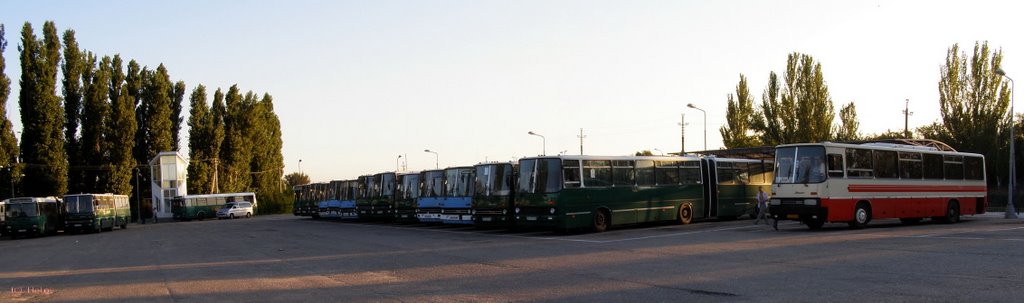 Автобусная стоянка ЗАО "Крымский Титан"
