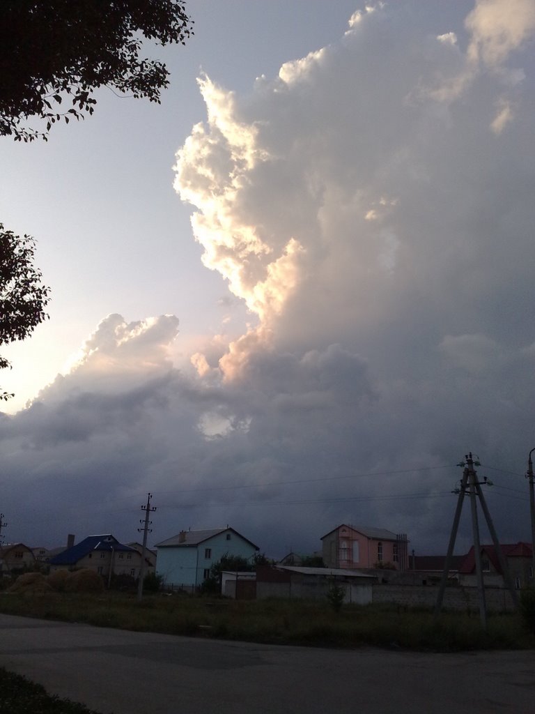 Армянск, перед бурей