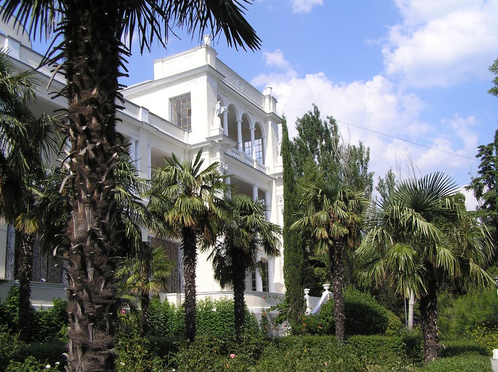 Crimea, Mishor (Крым, Мисхор, Санаторий Белоруссия)
