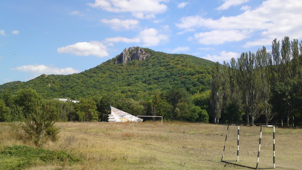 Двор школы