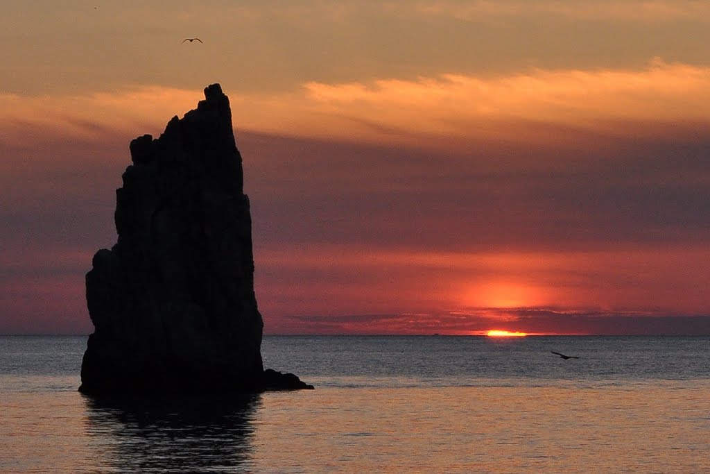 Sail Rock at sunrise