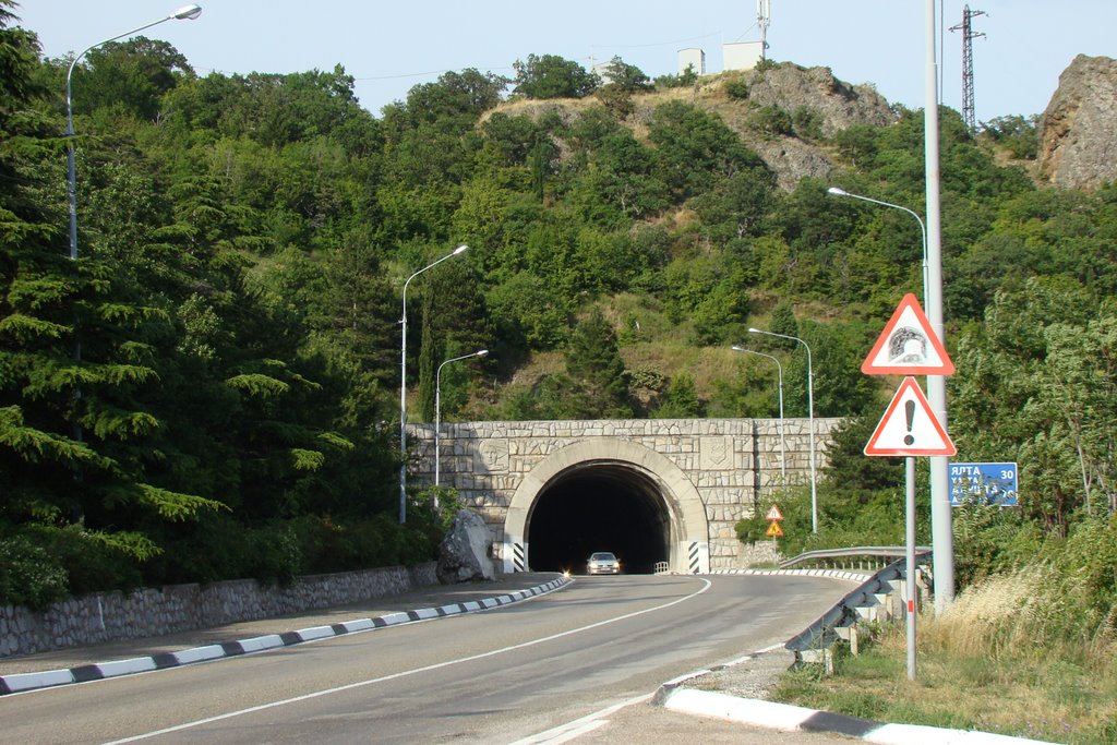Туннель / Tunnel