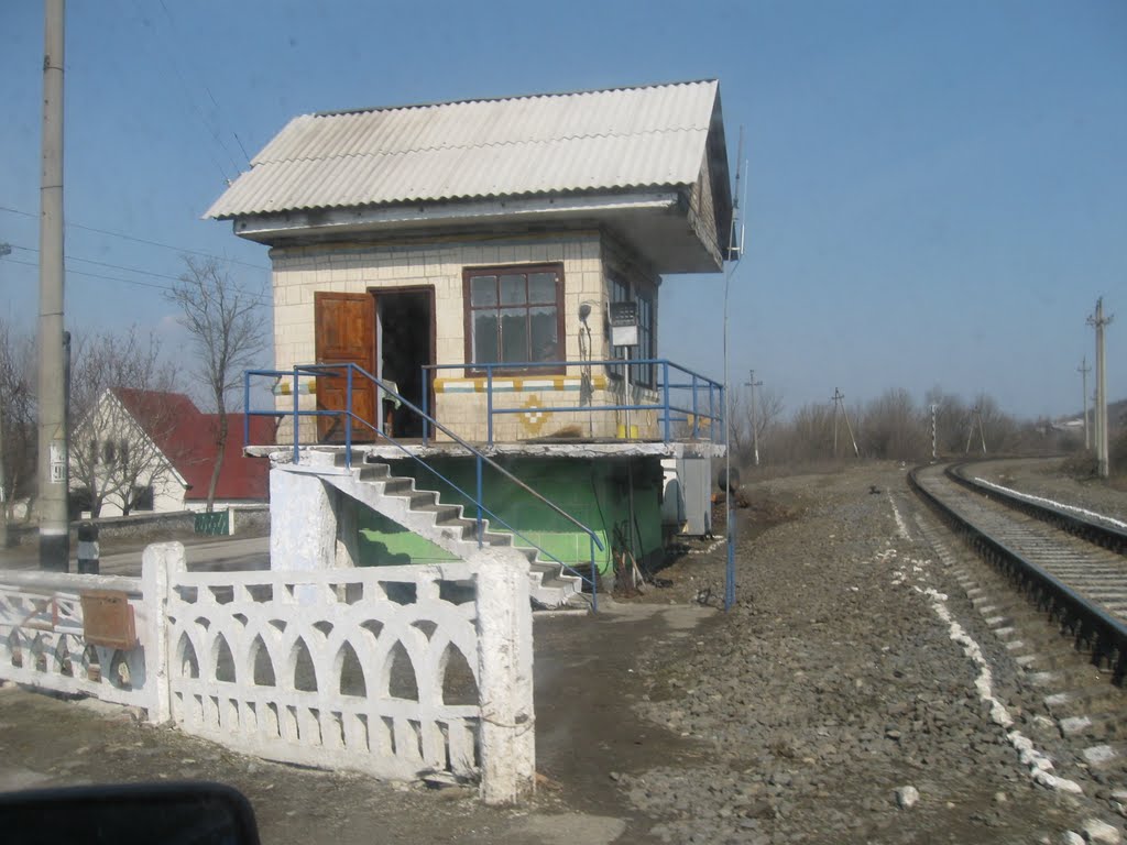 Railroad crossing in Grabarovka village, Ukraine, 2010