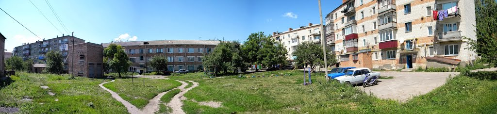 Панорама во дворах