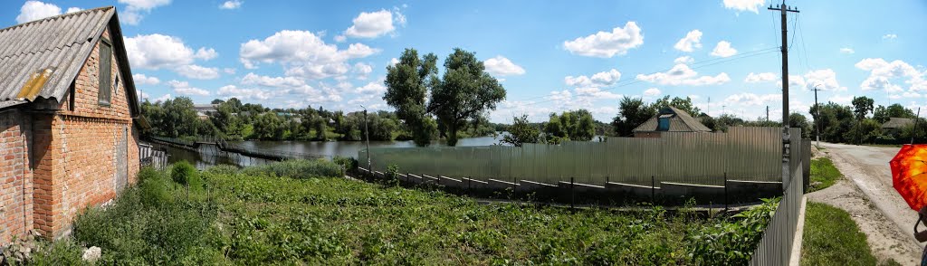 Панорама возле спуска к мосту