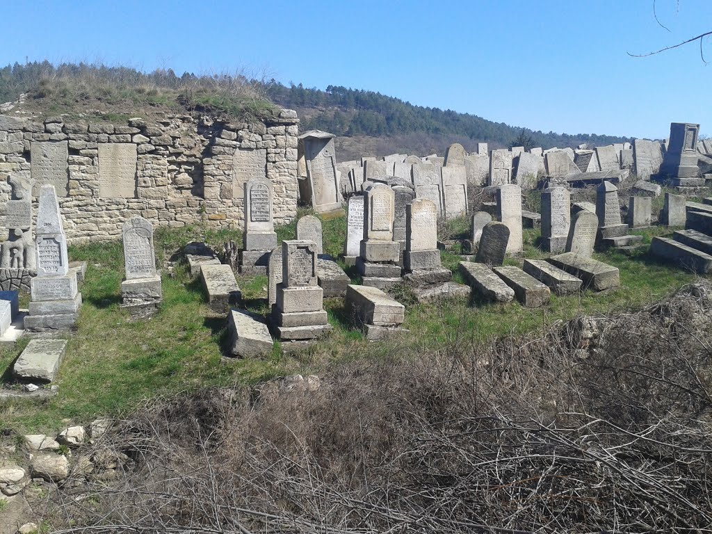 Старое еврейское кладбише.