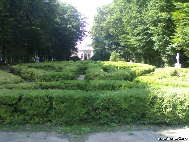 Nemiriv Park 6