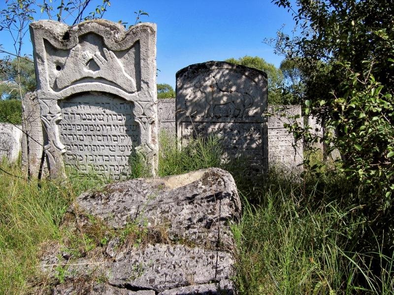 Nemiriv Cemetery 3