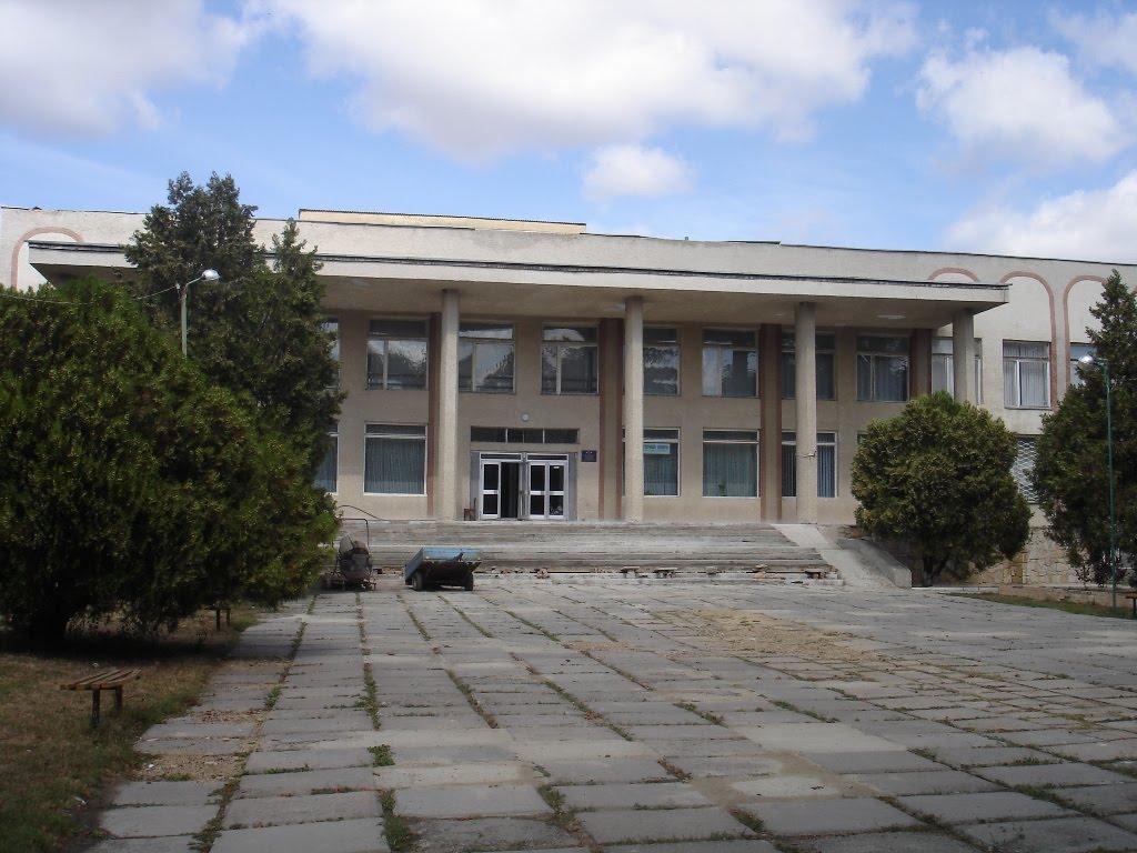 Будинок наче культури
