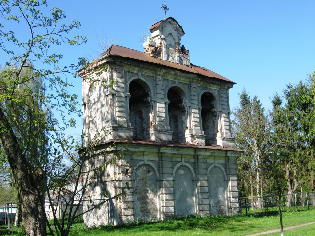 Берестечко. Дзвіниця костелу