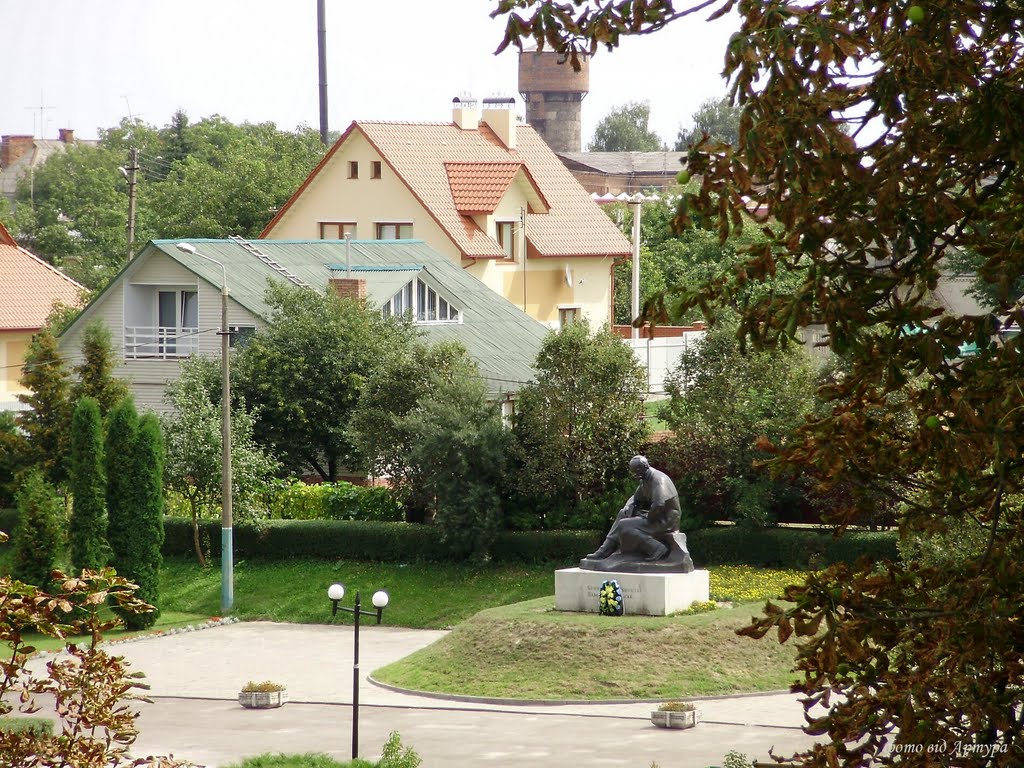 Володимир. Словянський парк. Памятник Т.Г. Шевченку