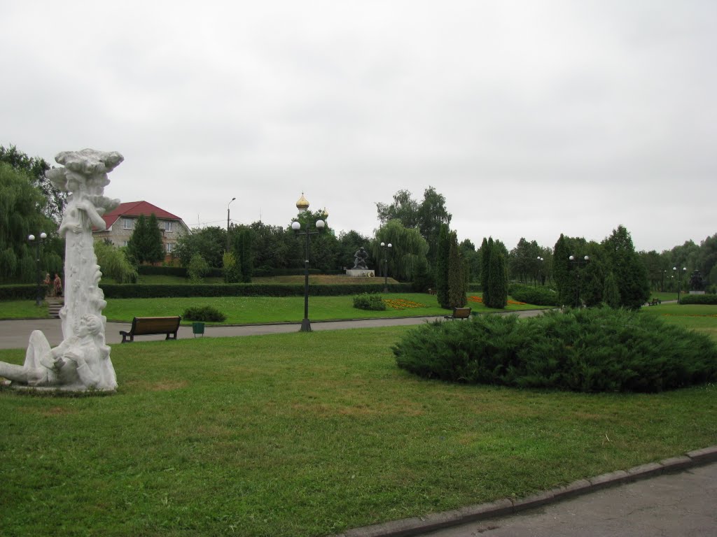 У парку
