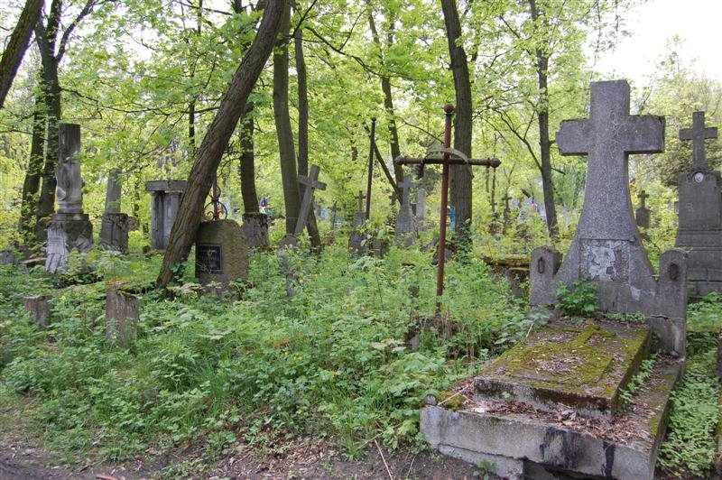 Polish tombs