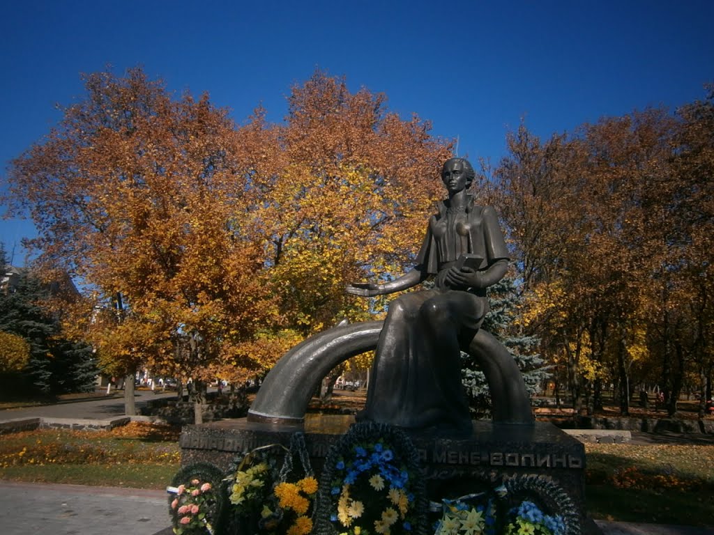 Lesya Ukrainka monument in the centre of Kovel