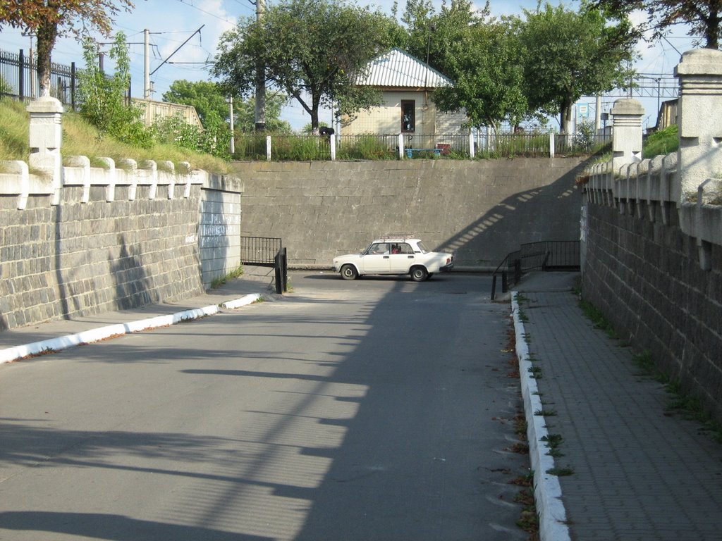 ►Виїзд з вокзалу