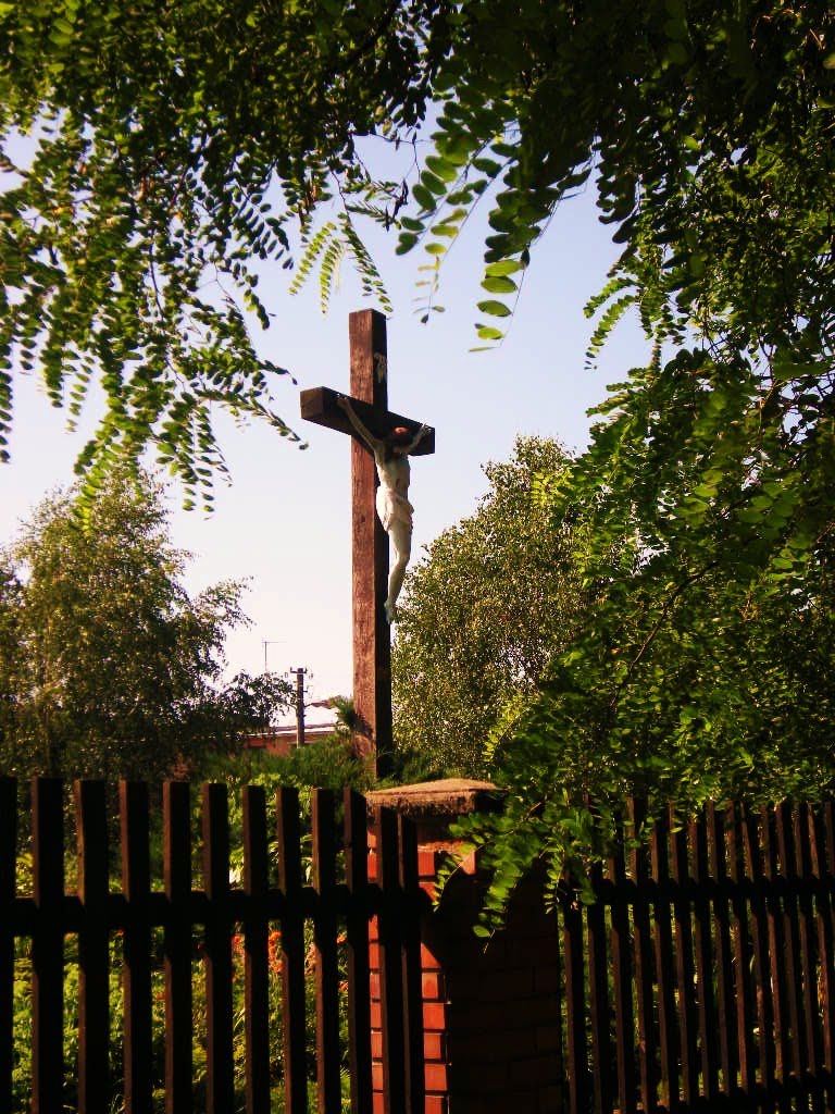 Krzyż przy Kościele św.Anny w Kowlu/Cross at st.Anns church in Kowel