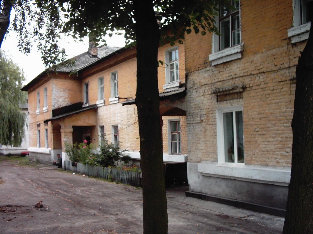 Любомль. ДОСи("дома офіцерского складу")
