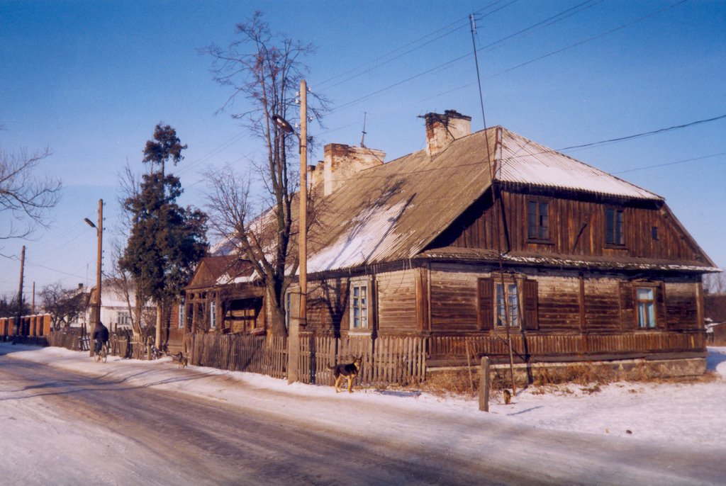 Любомль. В цьому будинку в 1930-х роках була любомльська гімназія.