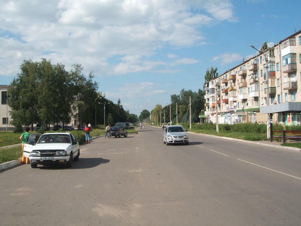 Lenin Street into Town