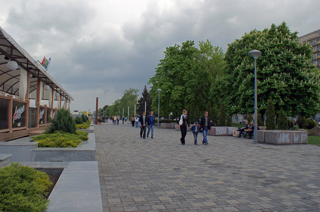 Набережная Днепра - Embankment of Dnepr River