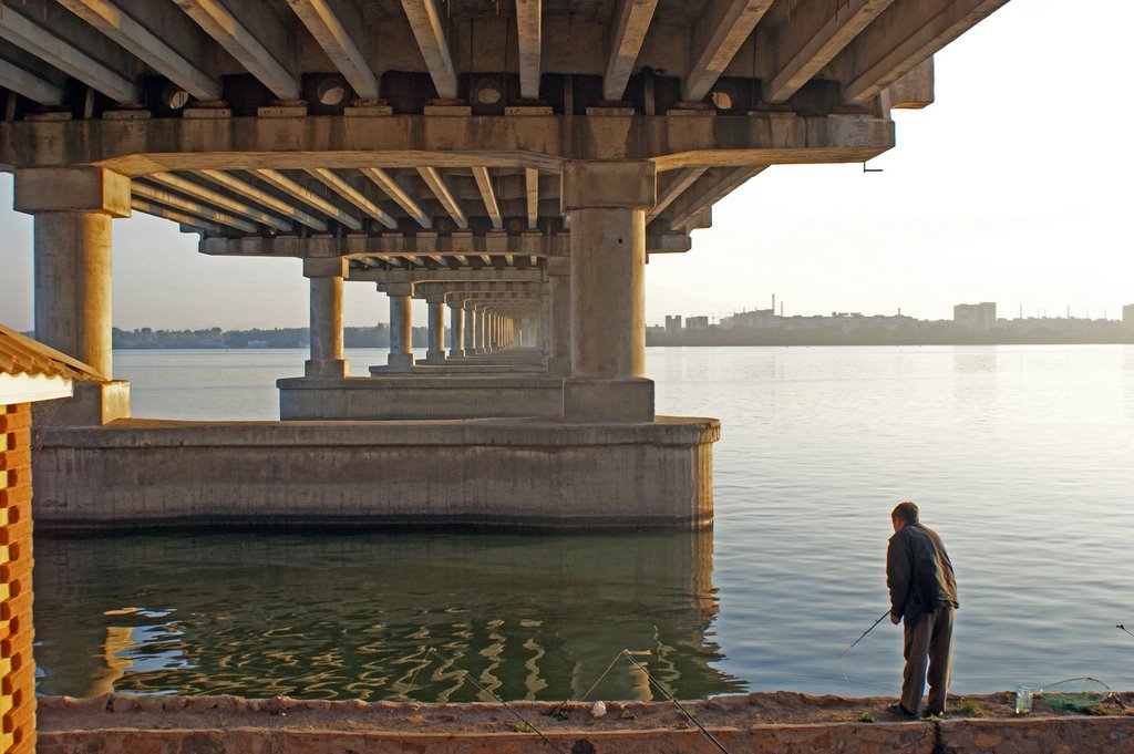 Ах! Рыбалка... - Fishing under the bridge