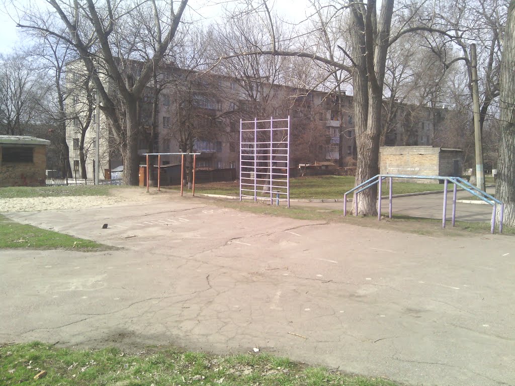 Спортивний майданчик