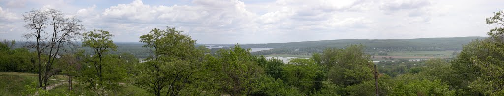 Вид на Дніпро з Карнаухівки