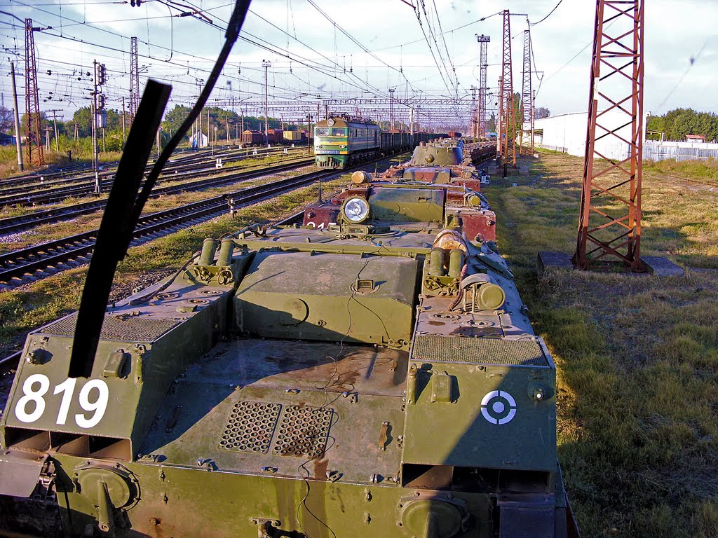Перевозка военной техники. Новомосковск.